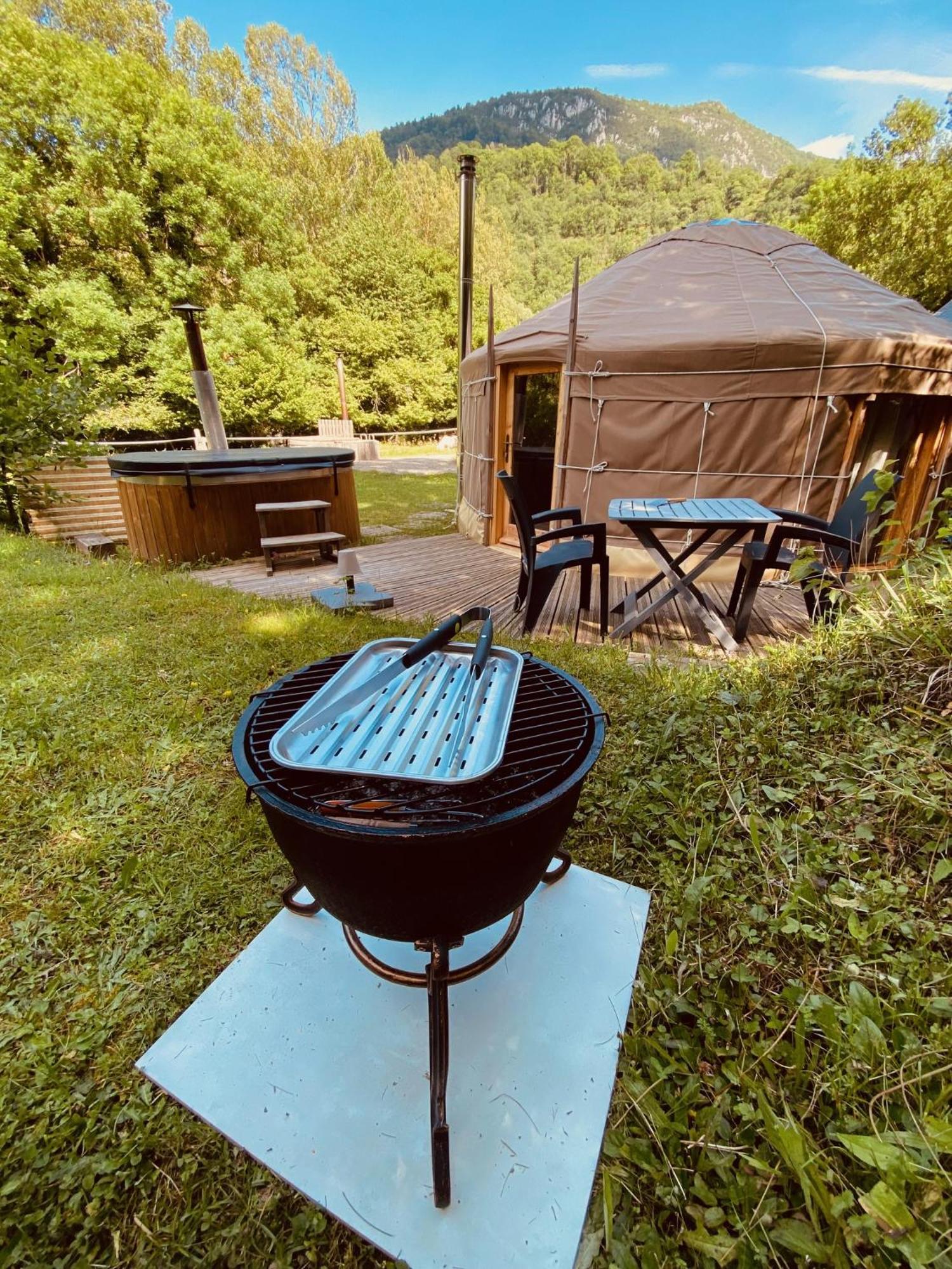 Yourte Et Son Bain Nordique Frechet-Aure Exterior foto